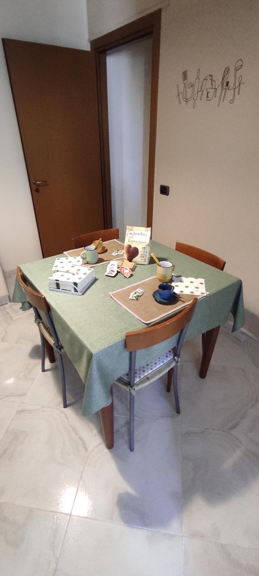 A Casa Di Chiara Apartment Lecce Bagian luar foto