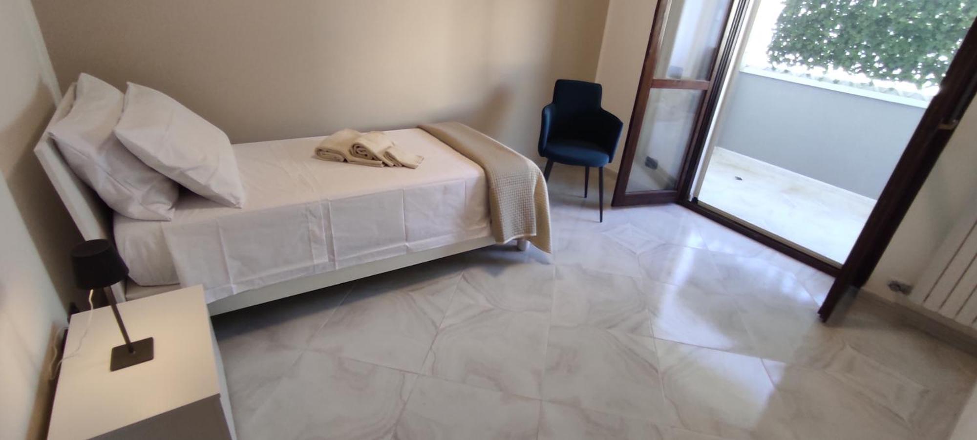 A Casa Di Chiara Apartment Lecce Bagian luar foto