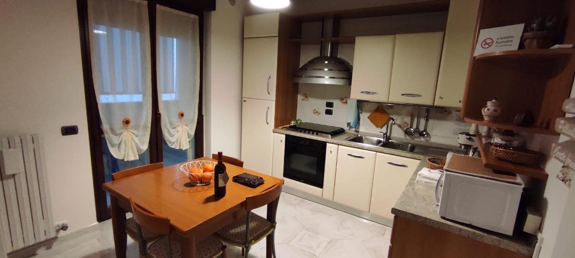 A Casa Di Chiara Apartment Lecce Bagian luar foto