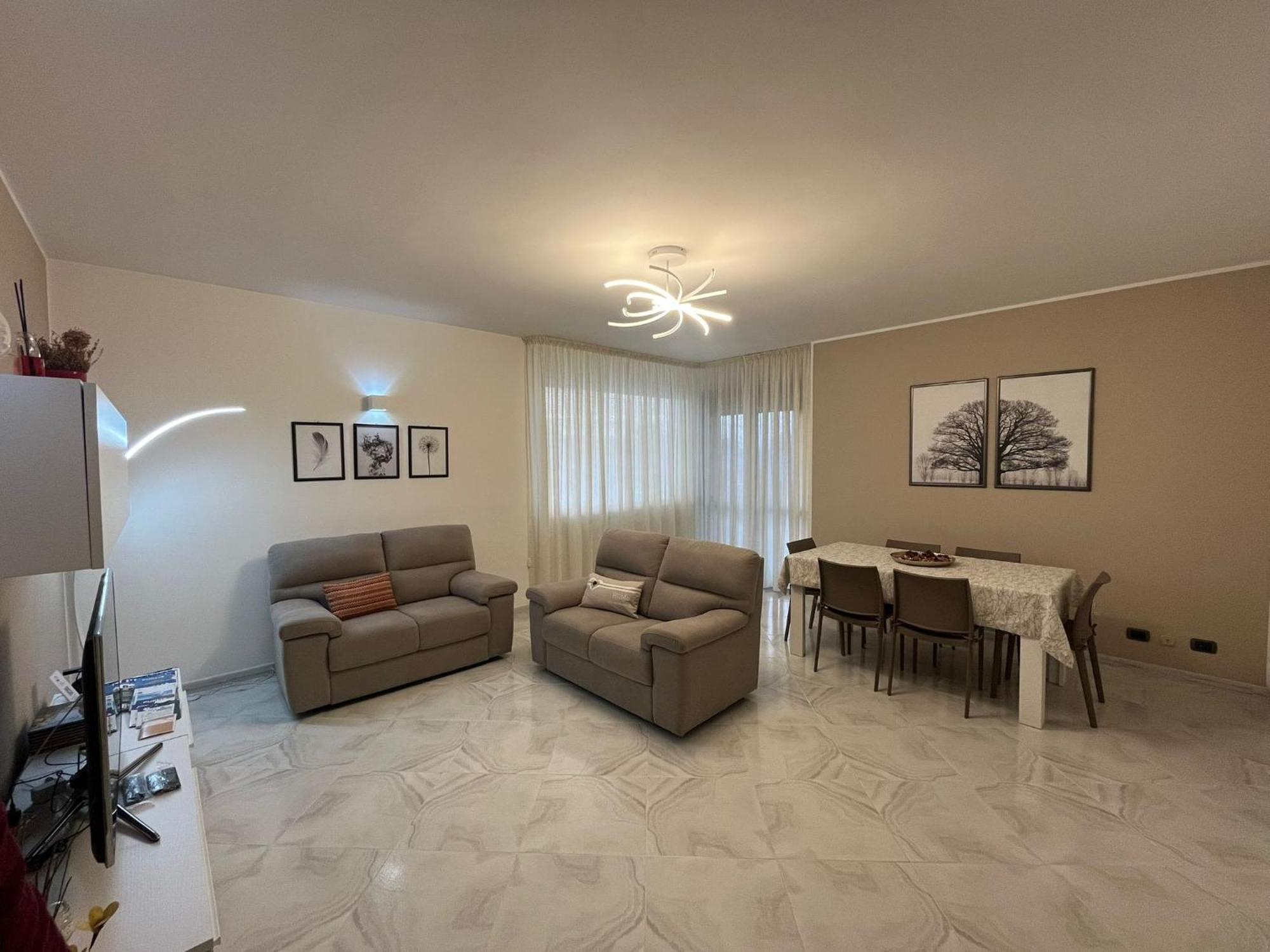 A Casa Di Chiara Apartment Lecce Bagian luar foto